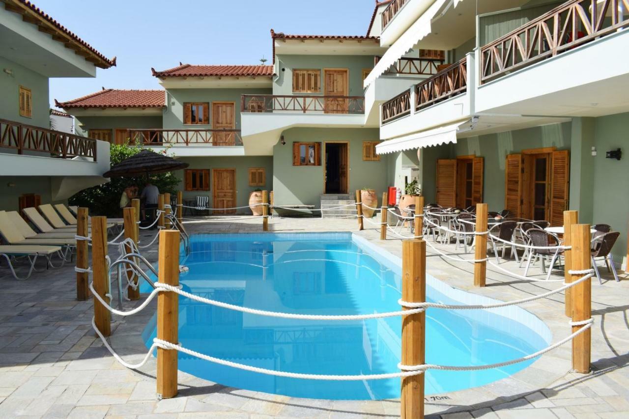 Ninemia Residence Tolón Exterior photo